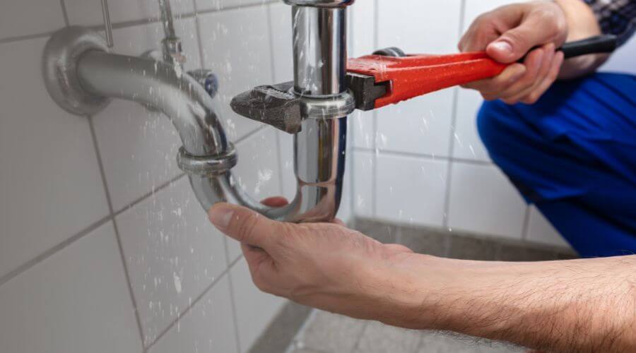 Local tankless water heater installation in Dale, IL